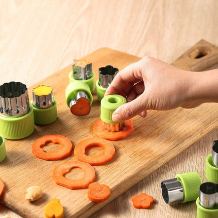 0 - 98 12 in 1 Kitchen Stainless Steel Flower Cutter - DealBuddy