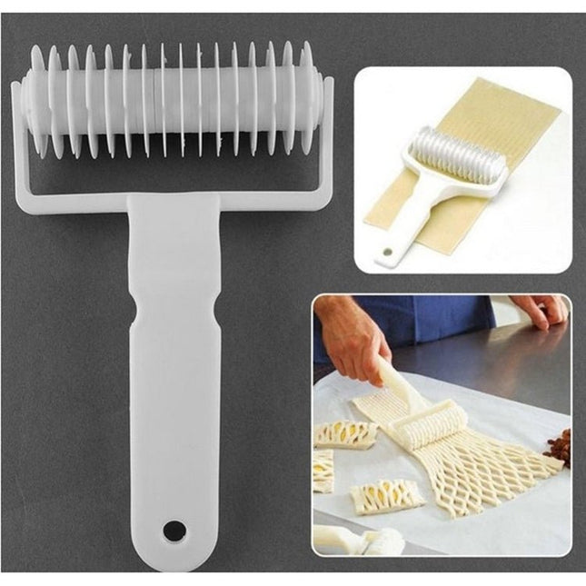 3 PCS Large Leather Cutter Plastic Netting Knife Roller Knife, Hob Cookie / Pizza Pie Crust Special Cake Mould - DealBuddy