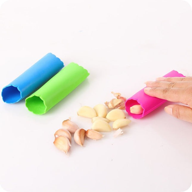 5 PCS Soft Resin Tube Shaped Reusable Magic Handheld Rolling Garlic Peeler Kitchen Tools (Random Color Delivery) - DealBuddy
