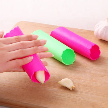 5 PCS Soft Resin Tube Shaped Reusable Magic Handheld Rolling Garlic Peeler Kitchen Tools (Random Color Delivery) - DealBuddy