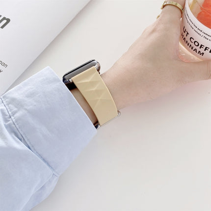Modern Style Silicone Replacement Strap Watchband For Apple Watch Series 6 & SE & 5 & 4 44mm / 3 & 2 & 1 42mm, Black Buckle, Rose Gold Buckle, Silver Buckle - DealBuddy