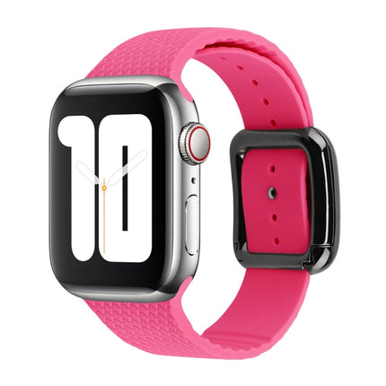 Black Buckle Silicone Watchband For Apple Watch Series, 7 45mm / 6&SE&5&4 44mm / 3&2&1 42mm - DealBuddy