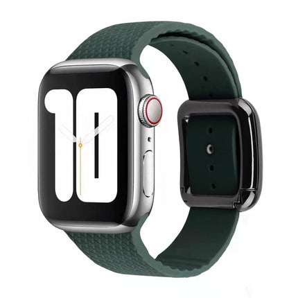 Black Buckle Silicone Watchband For Apple Watch Series, 7 45mm / 6&SE&5&4 44mm / 3&2&1 42mm - DealBuddy