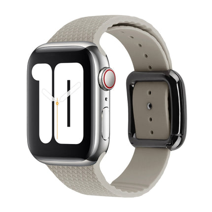 Black Buckle Silicone Watchband For Apple Watch Series, 7 45mm / 6&SE&5&4 44mm / 3&2&1 42mm - DealBuddy