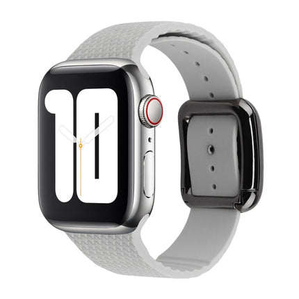 Black Buckle Silicone Watchband For Apple Watch Series, 7 45mm / 6&SE&5&4 44mm / 3&2&1 42mm - DealBuddy