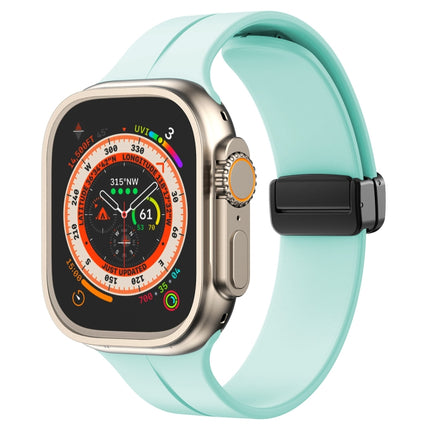 Solid Color Silicone Watch Band, For Apple Watch Ultra 49mm / Series 8&7 45mm / SE 2&6&SE&5&4 44mm, For Apple Watch Series 8&7 41mm / SE 2&6&SE&5&4 40mm / 3&2&1 38mm