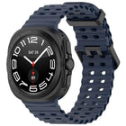 xDfind Ocean Hole Dual Buckle Silicone Watch Band