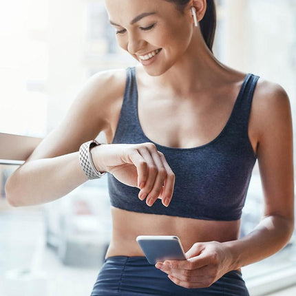 xDfind Mesh Magnetic Silver Buckle Silicone Watch Strap - DealBuddy