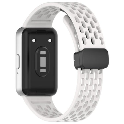 xDfind Hole Style Magnetic Black Buckle Silicone Watch Band