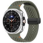 xDfind Magnetic Black Buckle Honeycomb Breathable Silicone Watch Band - DealBuddy