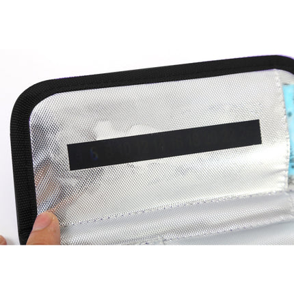 Travel Needs Outdoor Insulated Bag Insulin Storage Bag, Size: 20.3*10*5cm - DealBuddy