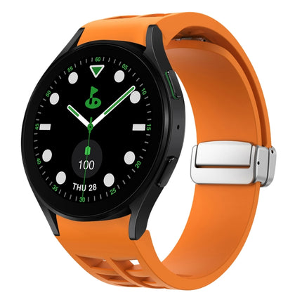 Richard Magnetic Folding Silver Buckle Silicone Watch Band, For Samsung Galaxy Watch FE 40mm, For Sansung Galaxy Watch 5 Pro Golf Edition, For Samsung Galaxy Watch 5 Golf Edition - DealBuddy