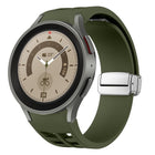 Richard Magnetic Folding Silver Buckle Silicone Watch Band, For Sansung Galaxy Watch 5 Pro 45mm, For Samsung Galaxy Watch 7 40 / 44mm, For Samsung Galaxy Watch 6 Classic 43 / 47mm - DealBuddy