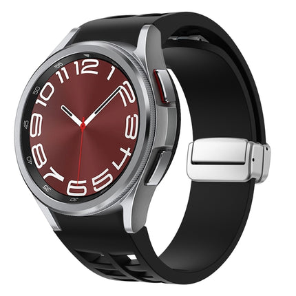 Richard Magnetic Folding Silver Buckle Silicone Watch Band, For Sansung Galaxy Watch 5 Pro 45mm, For Samsung Galaxy Watch 7 40 / 44mm, For Samsung Galaxy Watch 6 Classic 43 / 47mm - DealBuddy