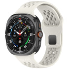 For Samsung Galaxy Watch Ultra 47mm Holes Style Square Buckle Solid Color Silicone Watch Band - DealBuddy