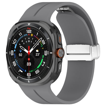 For Samsung Galaxy Watch Ultra 47mm / Ultra 2025 Groove Magnetic Folding Silver Buckle Silicone Watch Band