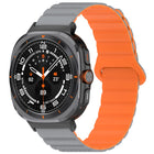 For Samsung Galaxy Watch Ultra 47mm Spot Pattern Two Color Magnetic Silicone Watch Band - DealBuddy