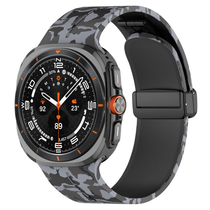 For Samsung Galaxy Watch Ultra 47mm Magnetic Folding Buckle Silicone Watch Band