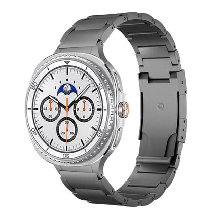 Integrated Three Beads Tortoise Buckle Metal Watch Band