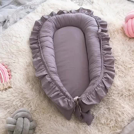 Lace Cotton Baby Uterus Bionic Bed Portable Newborn Bed Mat