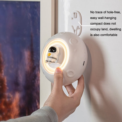 K-1101 Astronaut Automatic Timer Smart Aromatherapy Machine With Small Night Light - DealBuddy