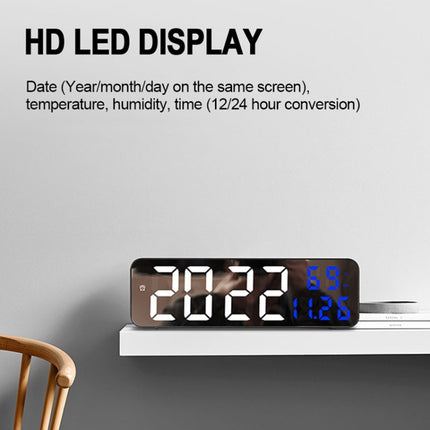 671  Mirror Screen Digital LED Alarm Clock USB Plug-in/Battery Dual-use With Temperature/Humidity Display