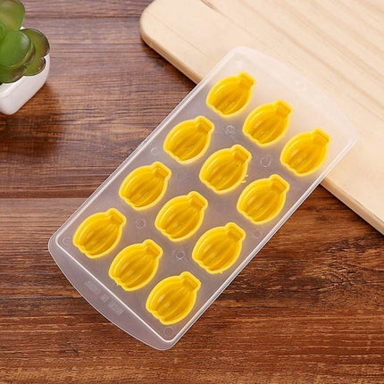 Banana Shaped Silicon Ice Cube Tray / Ice Mold Random Color - DealBuddy