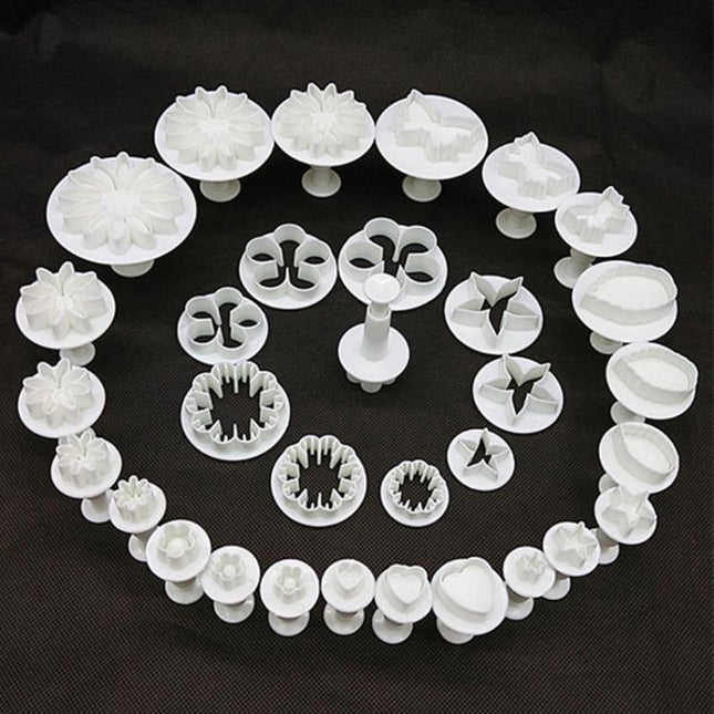 Cake Decorating Tools Fondant Plunger Cutters Biscuit Cake Mold Bakeware Accessories - DealBuddy