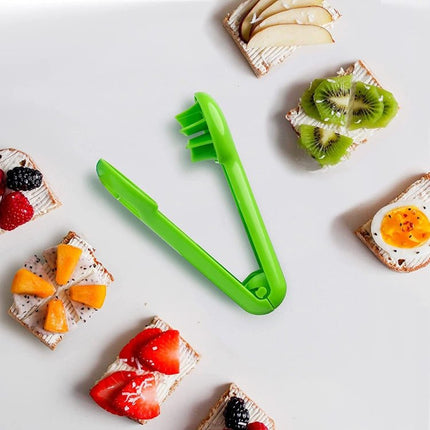 Grape Slicer Convenient Household Blueberry Strawberry Slicer Kitchen Tools - DealBuddy