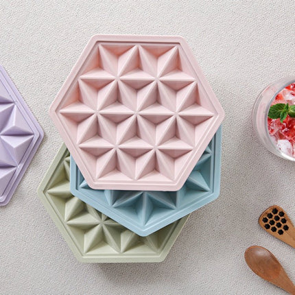 Home Creative DIY Ice Grid Mould Hexagonal Homemade Ice Mold With Tray Ice Cube Ice Cream Ice Box - DealBuddy