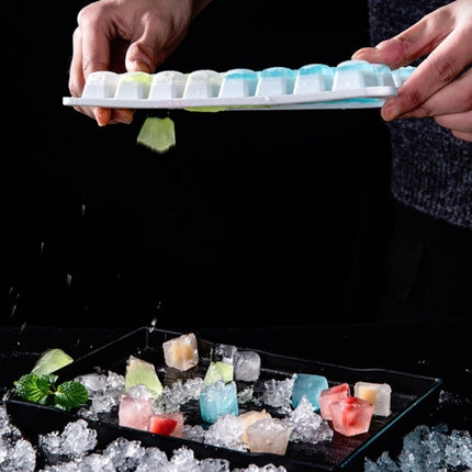 Household Silicone Ice Box With Lid Ice Cube Mold Refrigerator Ice Lattice Quick Freezer Random Color Delivery - DealBuddy