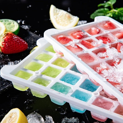 Household Silicone Ice Box With Lid Ice Cube Mold Refrigerator Ice Lattice Quick Freezer Random Color Delivery - DealBuddy