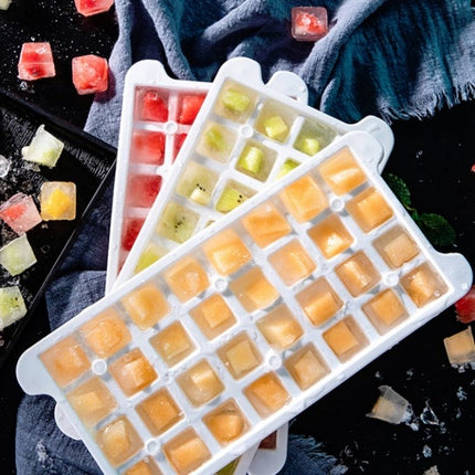 Household Silicone Ice Box With Lid Ice Cube Mold Refrigerator Ice Lattice Quick Freezer Random Color Delivery - DealBuddy