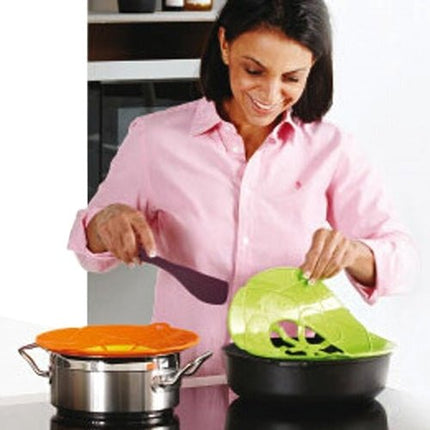 New Spill - Proof, Anti - Flutter and Heat - Resistant Silicone Pot Cover (Ramdom Color Delivery) - DealBuddy