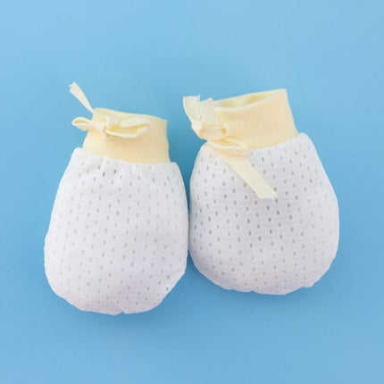 Newborn Baby Anti - Scratching Mesh Mittens Summer Breathable Elastic Lacing Adjustable Gloves - DealBuddy