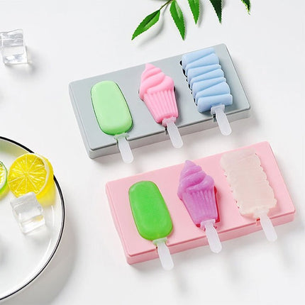 Silicone Cartoon Homemade Handmade DIY Ice Cream Popsicle Mould with Lid, Color Random Delivery - DealBuddy