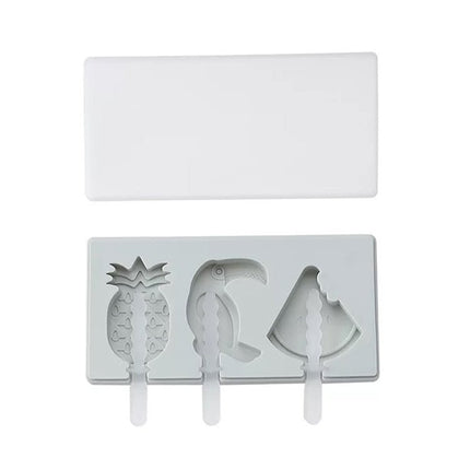 Silicone Cartoon Homemade Handmade DIY Ice Cream Popsicle Mould with Lid, Color Random Delivery - DealBuddy