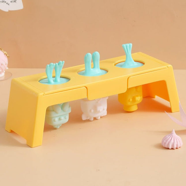Silicone Cartoon Ice Cream Mold With Cover Easy Demoulding Home - Made Popsicle Mould, Random Color Delivery - DealBuddy